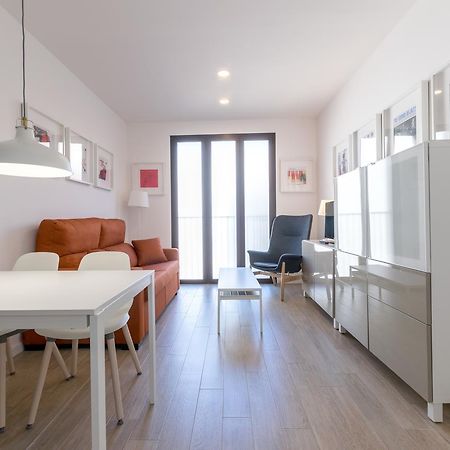 Apartments Madrina บาเลนเซีย ภายนอก รูปภาพ