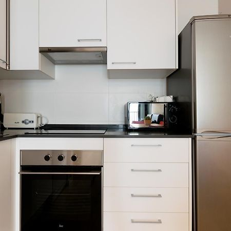 Apartments Madrina บาเลนเซีย ภายนอก รูปภาพ