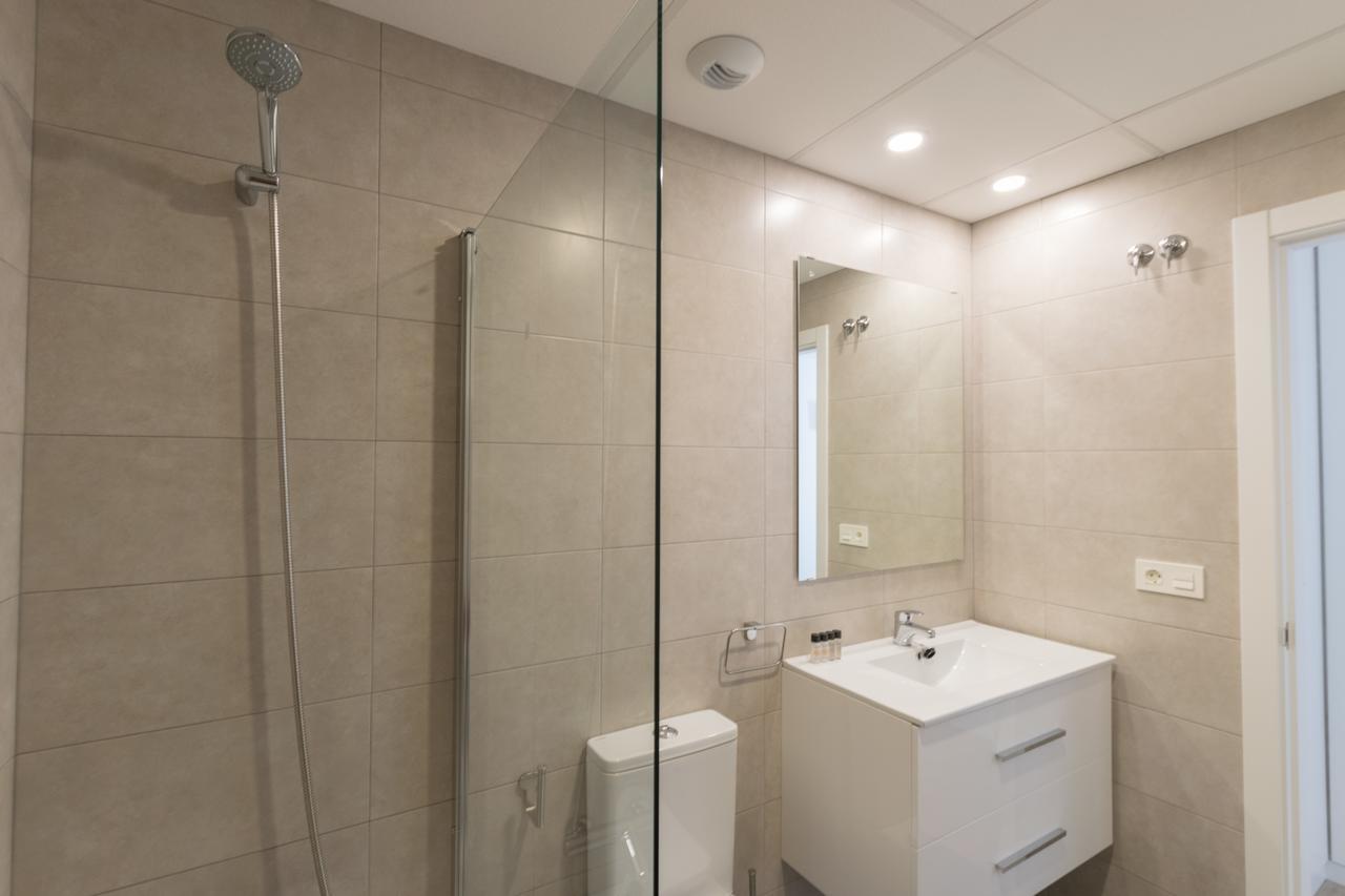 Apartments Madrina บาเลนเซีย ภายนอก รูปภาพ