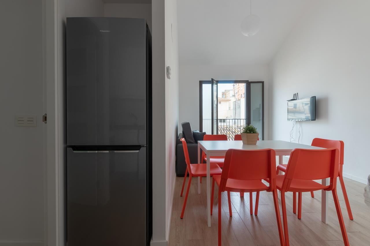 Apartments Madrina บาเลนเซีย ภายนอก รูปภาพ